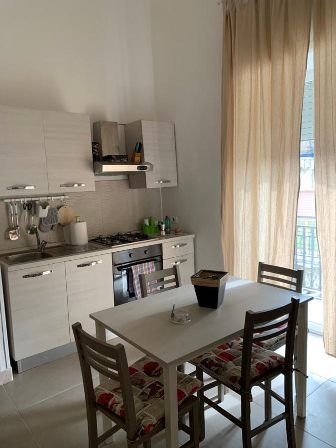 La Casa Di Teresa Villa เนเปิลส์ ภายนอก รูปภาพ
